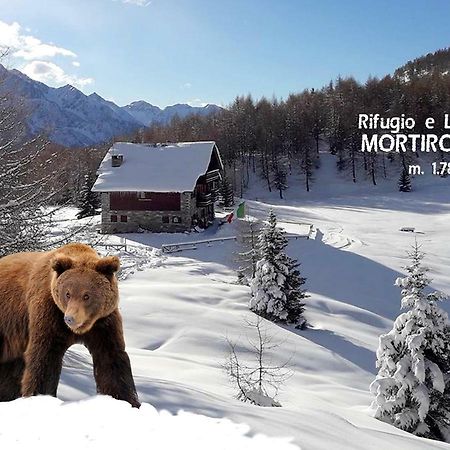 Rifugio Al Lago Del Mortirolo In Inverno Raggiungibile Solo A Piedi Monno 외부 사진